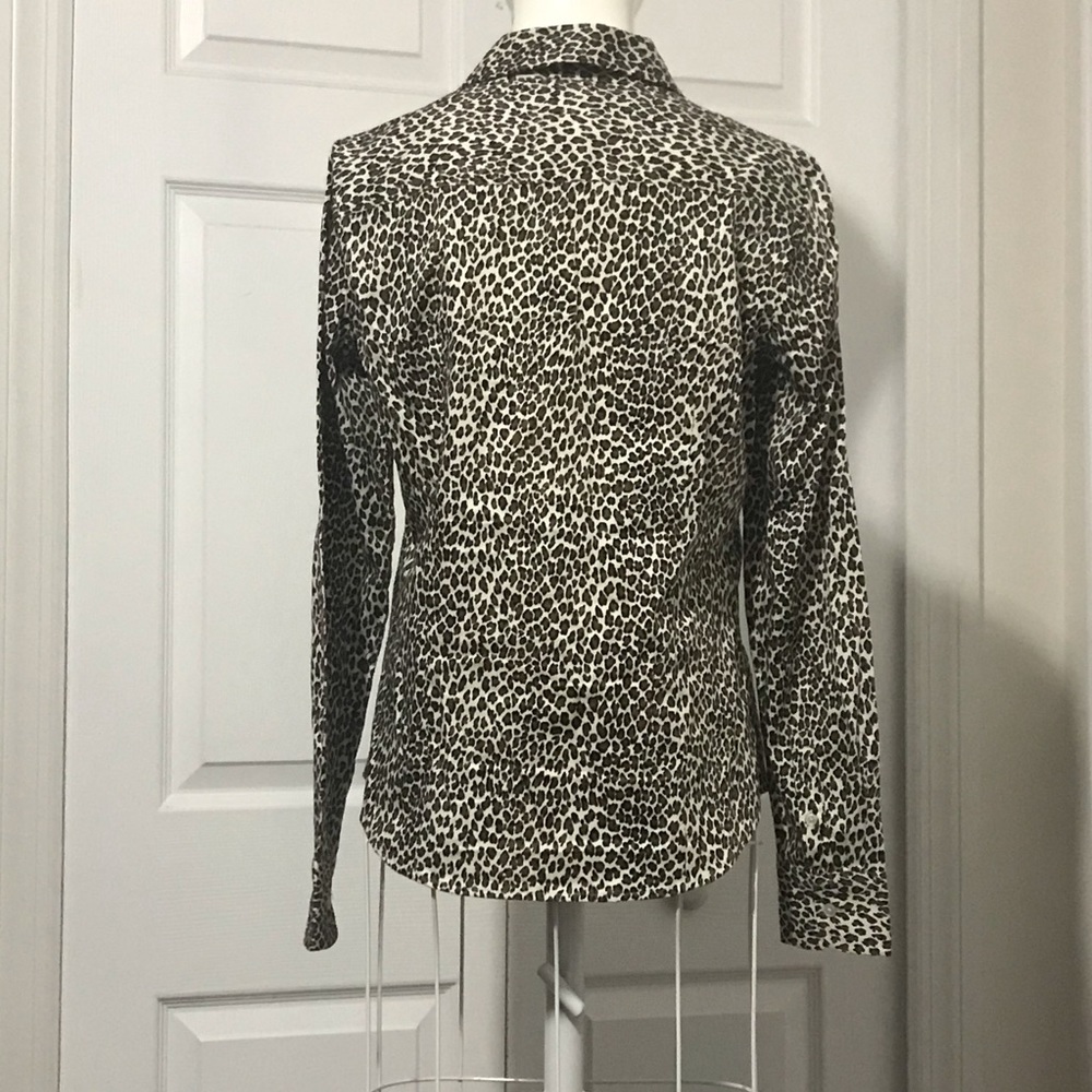 Talbots Animal Print button down blouse size 2 - Picture 4 of 12